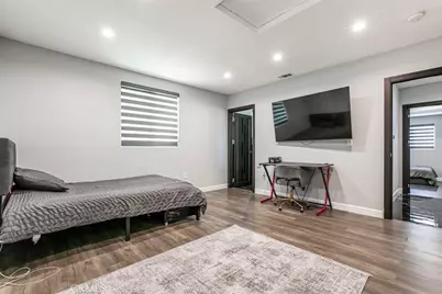 17800 Raymer Street, Sherwood Forest, CA 91325 - Photo 35