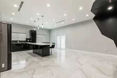 17800 Raymer Street, Sherwood Forest, CA 91325 - Photo 21