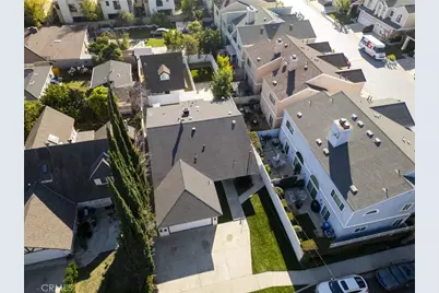 19314 Valerio, Reseda, CA 91335 - Photo 47