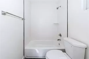 19314 Valerio, Reseda, CA 91335 - Photo 37