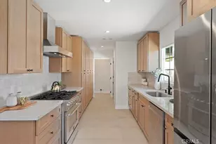 7404 Woodrow Wilson Dr, Hollywood Hills, CA 90046 - Photo 21