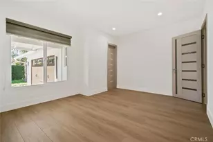 6820 Encino Ave, Van Nuys, CA 91406 - Photo 15