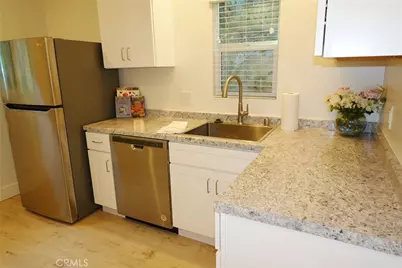 6845 Alta Loma Terrace, Los Angeles, CA 90068 - Photo 19