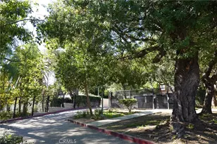 6845 Alta Loma Terrace, Los Angeles, CA 90068 - Photo 41