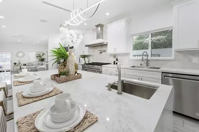 5157 Avenida Oriente, Tarzana, CA 91356 - Photo 21