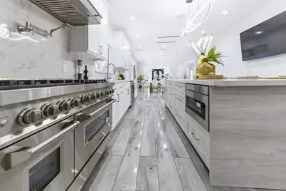 5157 Avenida Oriente, Tarzana, CA 91356 - Photo 25