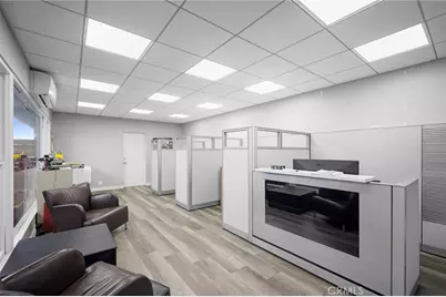 2304 2306 W Burbank Boulevard, Burbank, CA 91506 - Photo 5