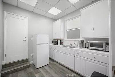 2304 2306 W Burbank Boulevard, Burbank, CA 91506 - Photo 13