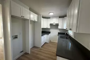 1525 W 105th St, Los Angeles, CA 90047 - Photo 15