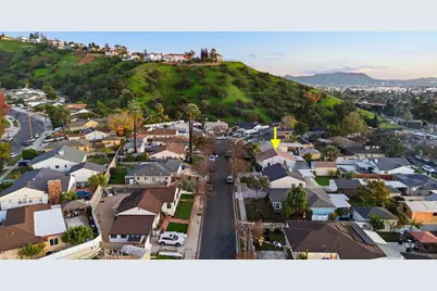 8321 Valecrest Drive, Los Angeles, CA 91352 - Photo 43