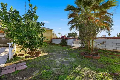 8321 Valecrest Drive, Los Angeles, CA 91352 - Photo 33