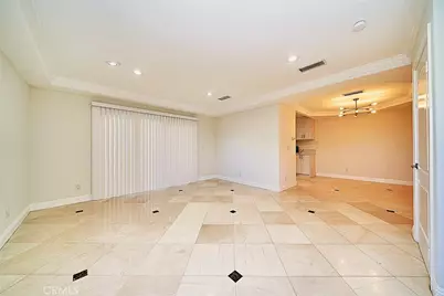 10357 Commerce Avenue #7, Tujunga, CA 91042 - Photo 11