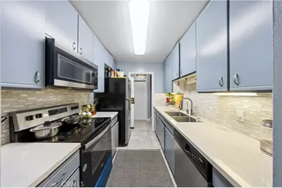 121 Sinclair Avenue #225, Glendale, CA 91206 - Photo 5