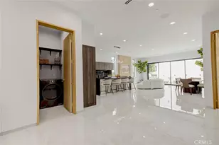 14955 Hartsook, Sherman Oaks, CA 91403 - Photo 11