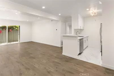 18620 Hatteras # 173, Tarzana, CA 91356 - Photo 7