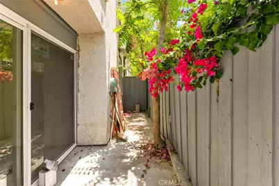 18620 Hatteras # 173, Tarzana, CA 91356 - Photo 29