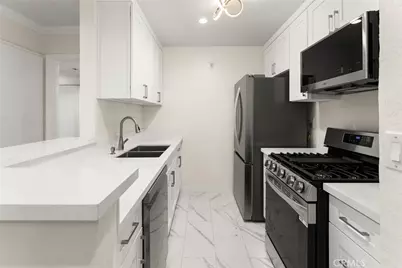 18620 Hatteras # 173, Tarzana, CA 91356 - Photo 17