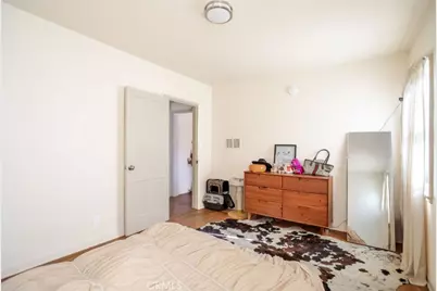 2010 N Los Robles Avenue, Pasadena, CA 91104 - Photo 7