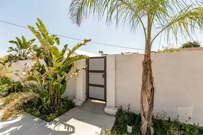 11024 Peoria Street, Los Angeles, CA 91352 - Photo 7