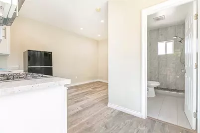 11024 Peoria Street, Los Angeles, CA 91352 - Photo 63