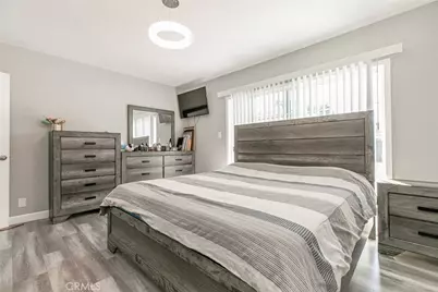 11024 Peoria Street, Los Angeles, CA 91352 - Photo 17