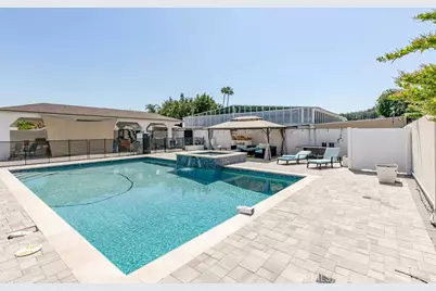 11024 Peoria Street, Los Angeles, CA 91352 - Photo 23
