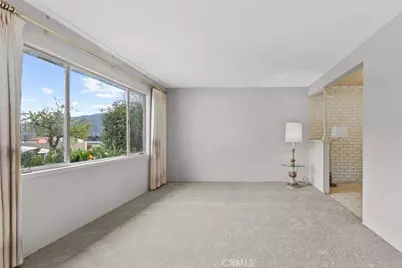 9825 Tujunga Canyon Place, Tujunga, CA 91042 - Photo 9