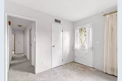 9825 Tujunga Canyon Place, Tujunga, CA 91042 - Photo 23