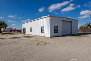 12384 Redwood Rd, Pinon Hills, CA 92372 - Photo 33