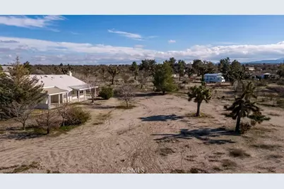 12384 Redwood Road, Pinon Hills, CA 92372 - Photo 5