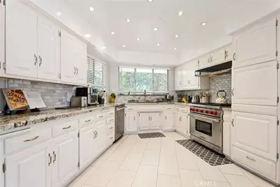 2204 San Gorgonio Road, La Canada Flintridge, CA 91011 - Photo 15