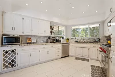 2204 San Gorgonio Road, La Canada Flintridge, CA 91011 - Photo 3