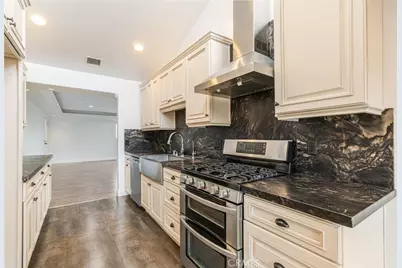 250 W Fairview Avenue #301, Glendale, CA 91202 - Photo 11