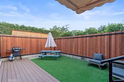 8450 Calvin Avenue, Northridge, CA 91324 - Photo 25