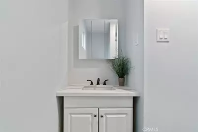 8450 Calvin Avenue, Northridge, CA 91324 - Photo 41