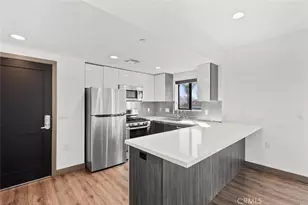 178 Alexandria Ave, Los Angeles, CA 90004 - Photo 35