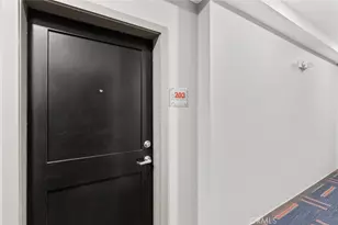 178 Alexandria Ave, Los Angeles, CA 90004 - Photo 31