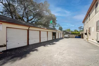 2010 N Los Robles Avenue, Pasadena, CA 91104 - Photo 21