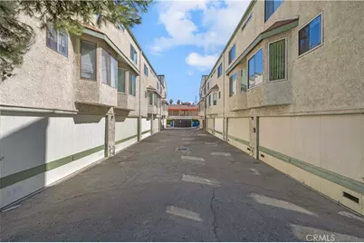 7550 Zombar #11, Van Nuys, CA 91406 - Photo 33