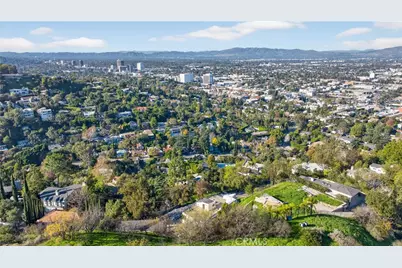 4016 Oakfield Dr, Sherman Oaks, CA 91423 - Photo 37