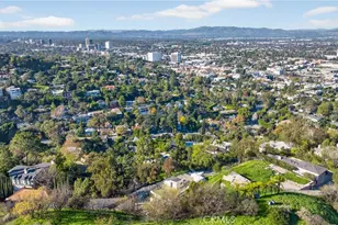 4016 Oakfield Dr, Sherman Oaks, CA 91423 - Photo 37