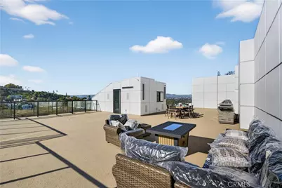 4016 Oakfield Dr, Sherman Oaks, CA 91423 - Photo 31