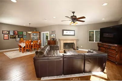 1595 E Avenida De Las Flores, Thousand Oaks, CA 91362 - Photo 5