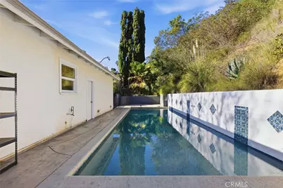 8123 Amor Road, Los Angeles, CA 90046 - Photo 17