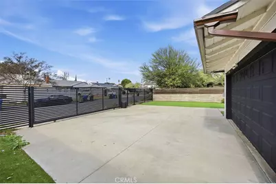 7108 Mammoth, Van Nuys, CA 91405 - Photo 5