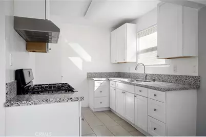 198 W Elmwood, Burbank, CA 91502 - Photo 9