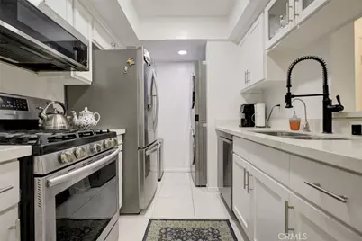 424 Oak #128, Glendale, CA 91204 - Photo 9