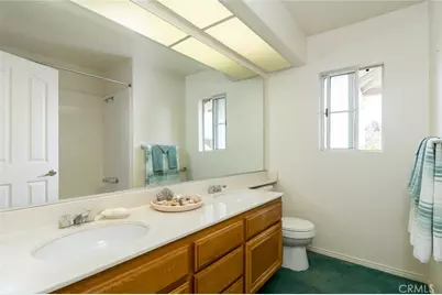 21714 Agajanian Lane, Saugus, CA 91350 - Photo 35