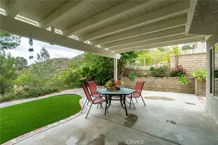 21714 Agajanian Ln, Saugus, CA 91350 - Photo 19