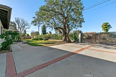 9506 Burnet, North Hills, CA 91343 - Photo 43